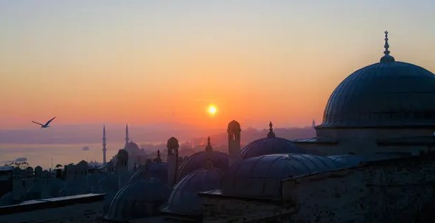 Sejarah Kerajaan Tarumanegara: Berdirinya, Lokasi, Masa Kejayaan, dan Penyebab Keruntuhannya