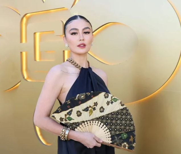 Artis yang Sering Dijadikan Objek Perbandingan dengan Monyet: Menyelami Kontroversi dan Persepsi dalam Dunia Hiburan